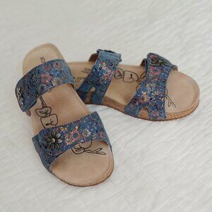 Made in Germany  Size 39...US 8-8-1/2.  Josef Seibel Tonga Sandal.